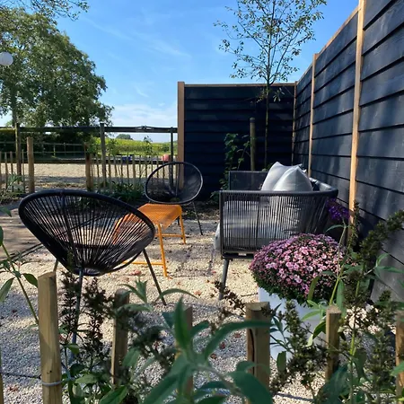 Bed & Breakfast Slapen Bij Uppruna *